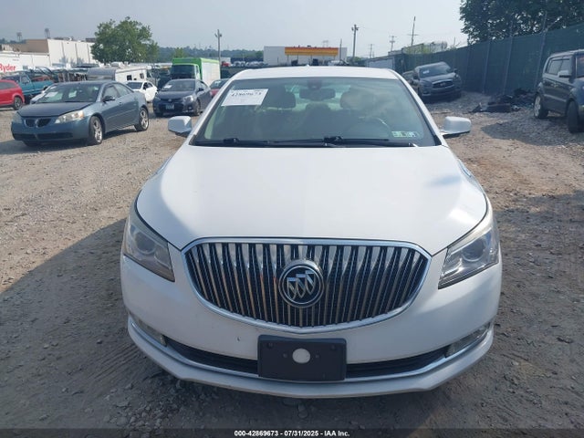 1G4GB5G35EF298454 Buick lfx
