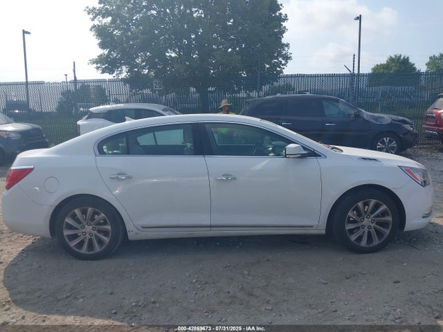 1G4GB5G35EF298454 Buick lfx