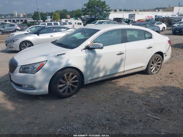1G4GB5G35EF298454 Buick lfx