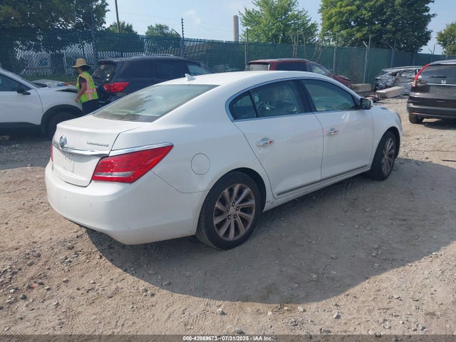 1G4GB5G35EF298454 Buick lfx