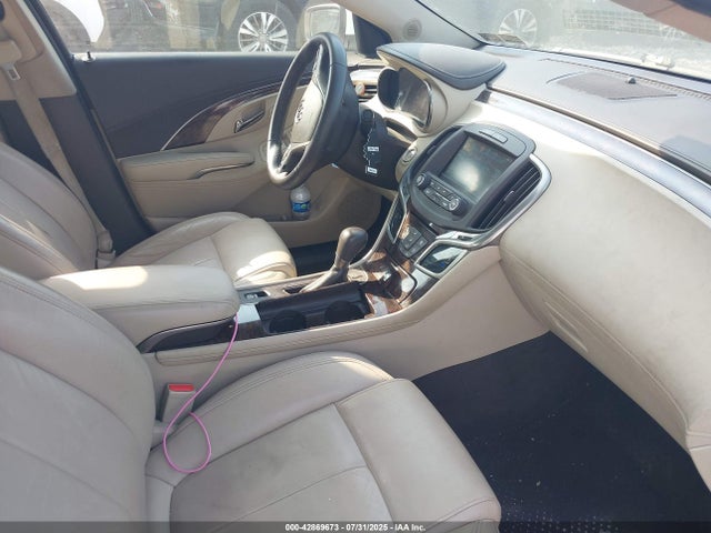 1G4GB5G35EF298454 Buick lfx