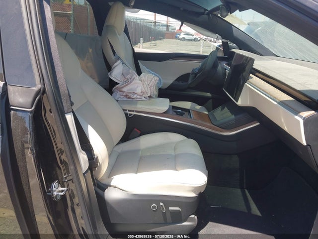 2023 TESLA MODEL X 7SAXCAE50PF380634 Photo 4