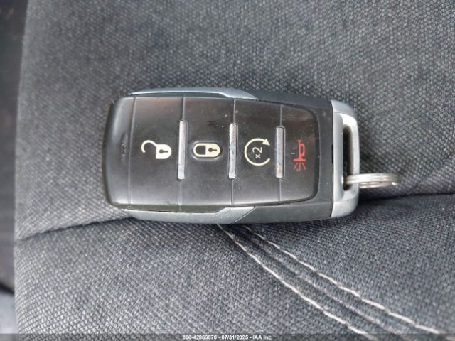 2019 RAM 1500 1C6RRFFG9KN732922 Photo 10