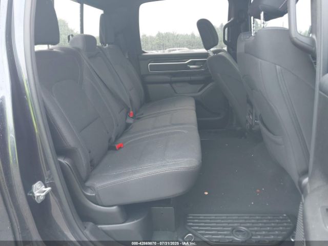 2019 RAM 1500 1C6RRFFG9KN732922 Photo 7