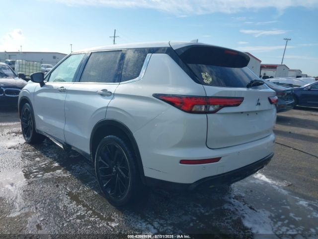 2022 MITSUBISHI OUTLANDER JA4J3UA81NZ058073 Photo 2