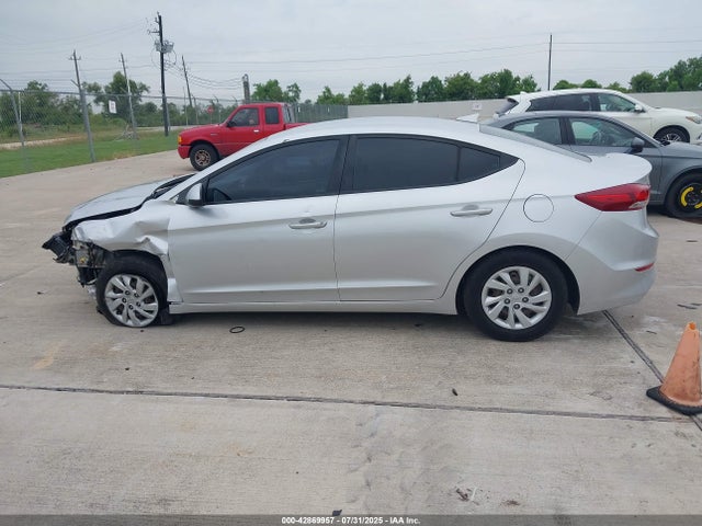 Hyundai 2017 2017 5NPD74LF8HH177477 Image 14