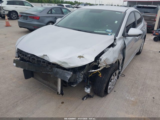 Hyundai 2017 2017 5NPD74LF8HH177477 Image 6