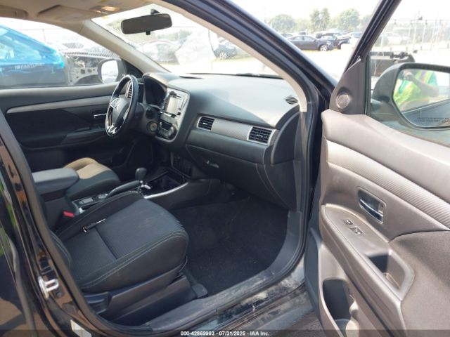 2017 MITSUBISHI OUTLANDER JA4AD2A32HZ005215 Photo 4