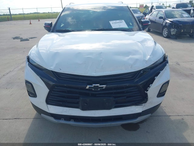 Chevrolet lsy 2020 3GNKBDR49LS710969 Image 12