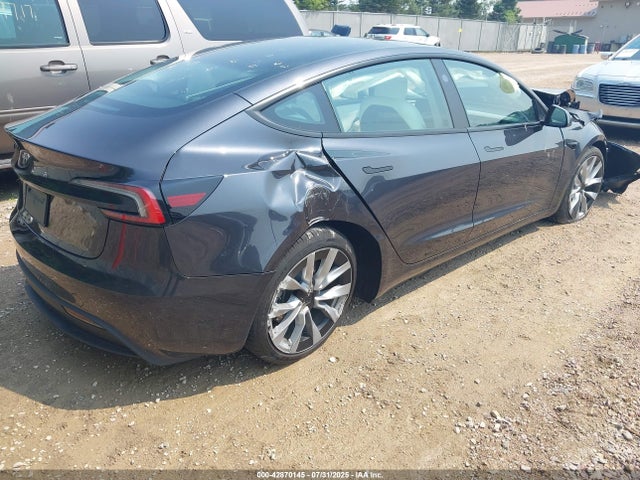 2025 TESLA MODEL 3 5YJ3E1EA4SF024098 Photo 3