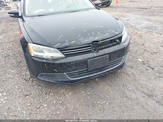 3VWD17AJ1EM394639 Volkswagen Jetta