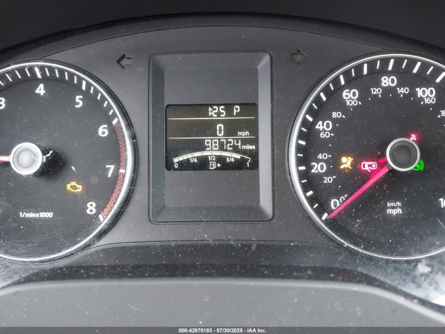 3VWD17AJ1EM394639 Volkswagen Jetta
