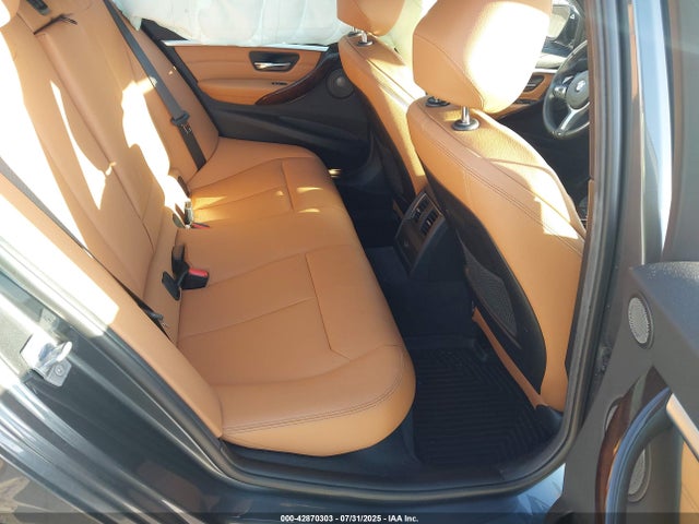 WBA8B3C59JK788107 BMW 2018