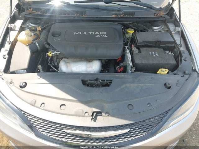 1C3CCCBB9FN757029 Chrysler 2015
