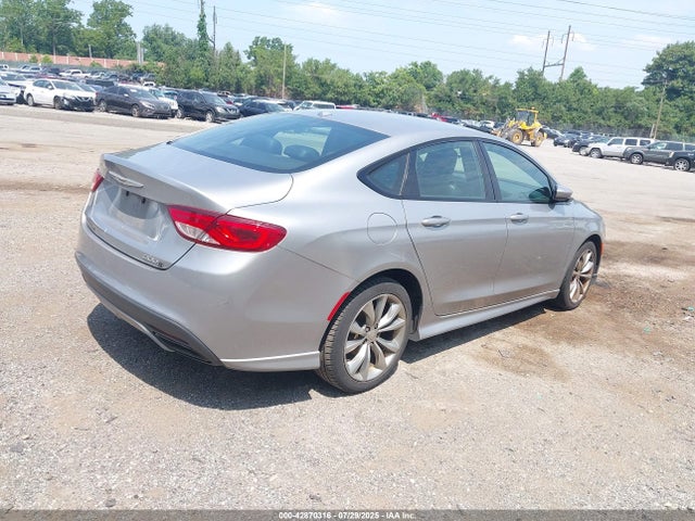 1C3CCCBB9FN757029 Chrysler 2015