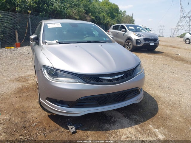 1C3CCCBB9FN757029 Chrysler 2015