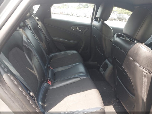 1C3CCCBB9FN757029 Chrysler 2015