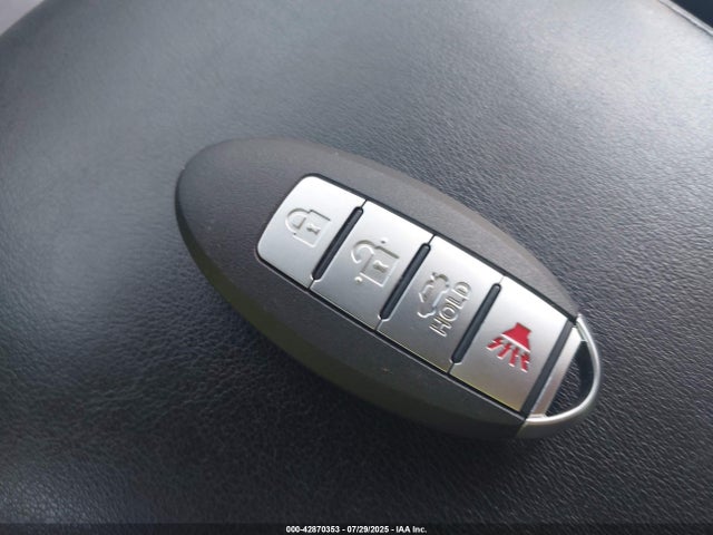 Infiniti 2014 2014 JN1BV7AP4EM684570 Image 11
