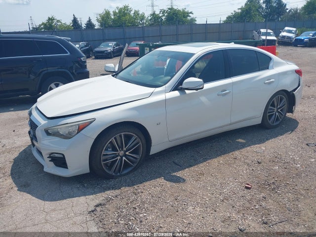 Infiniti 2014 2014 JN1BV7AP4EM684570 Image 2