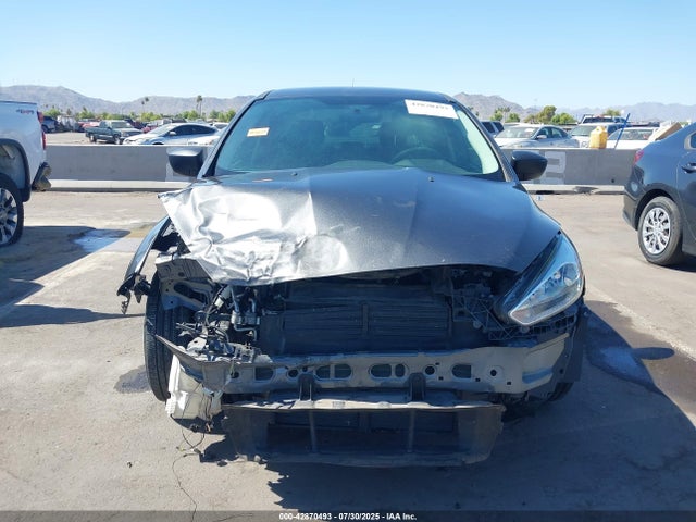 Ford 2016 2016 1FADP3E28GL384083 Image 12