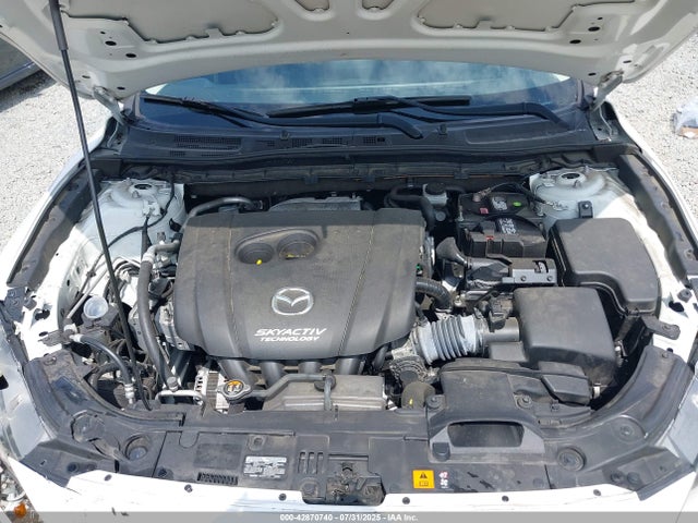 JM1BM1U77G1317451 Mazda pe