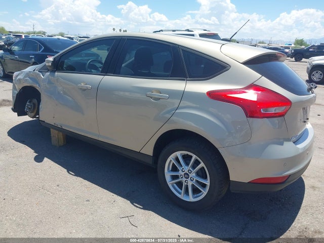 Ford 2016 2016 1FADP3K28GL246709 Image 3