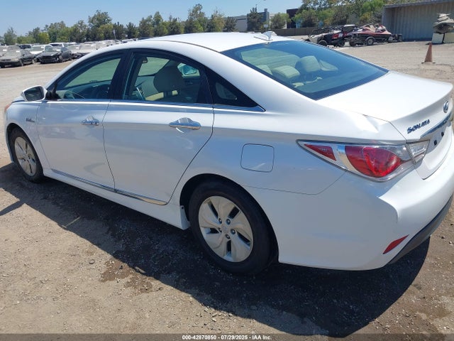 Hyundai dohc mpi theta ii 2015 KMHEC4A40FA119431 Image 3