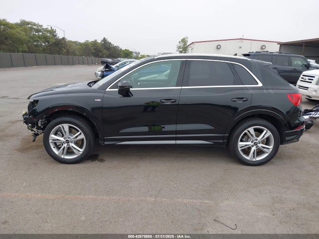 WA1DECF38N1085350 Audi 45 tfsi