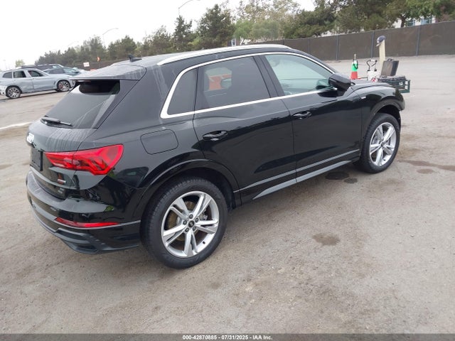 2022 AUDI Q3 WA1DECF38N1085350 Photo 3