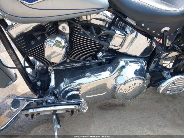 2011 HARLEY-DAVIDSON FLSTC 1HD1BW515BB033861 Photo 8