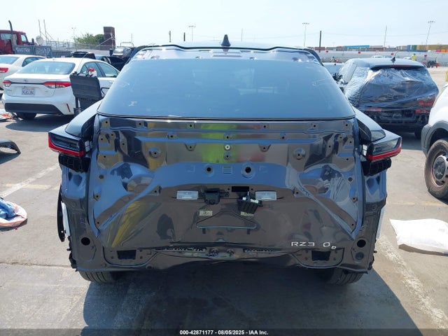 JTJABABB1SA008847 Lexus Rz