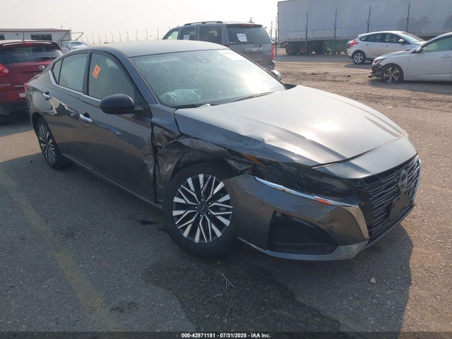 Nissan 2024 2024 1N4BL4DV5RN370914 Image 1