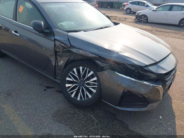 Nissan 2024 2024 1N4BL4DV5RN370914 Image 6