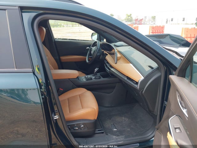2024 CADILLAC XT4 1GYFZFR45RF125881 Photo 4
