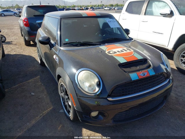 2010 MINI COOPER S WMWMF7C5XATZ71309 Photo 0