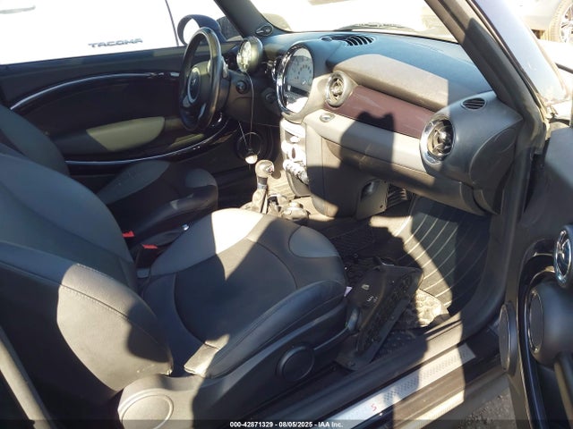 2010 MINI COOPER S WMWMF7C5XATZ71309 Photo 4