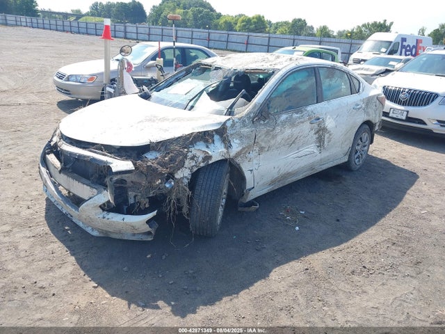 Продажа на аукционе авто 2015 Nissan Altima 2.5 S, vin: 1N4AL3AP9FC142823, номер лота: 42871349