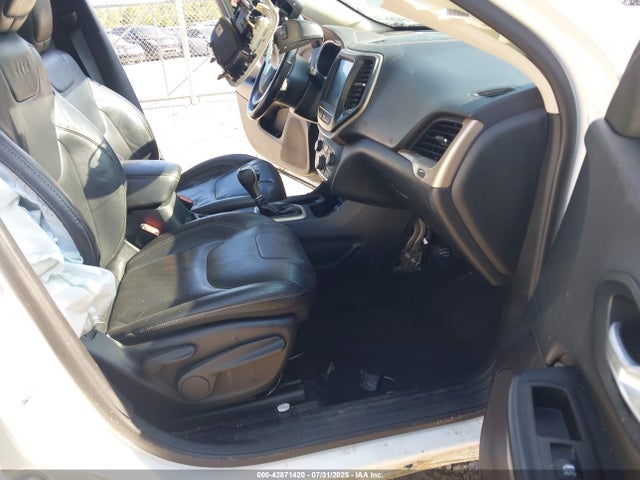 1C4PJMDS5FW751874 Jeep Cherokee