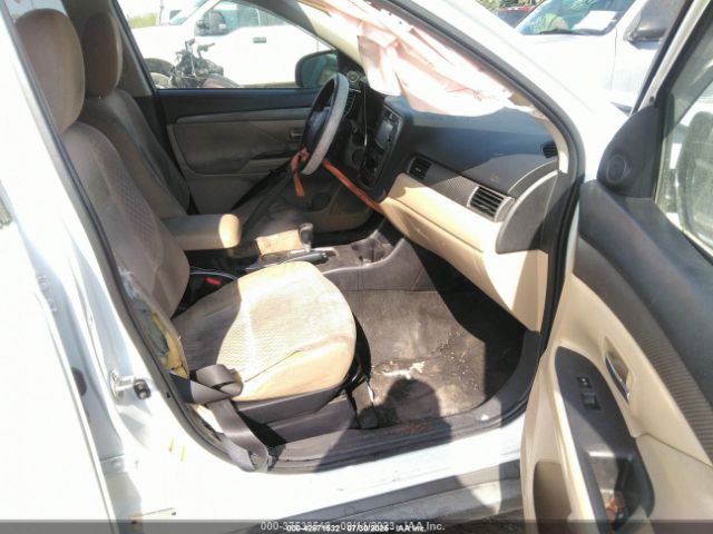 2014 MITSUBISHI OUTLANDER JA4AD3A39EZ017136 Photo 4