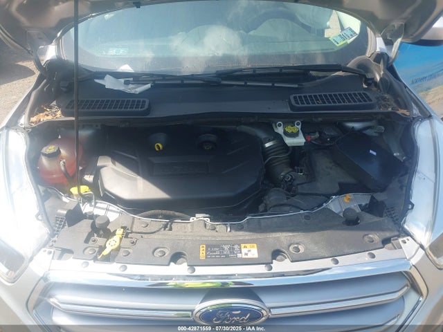 1FMCU9G9XHUD85710 Ford 2017