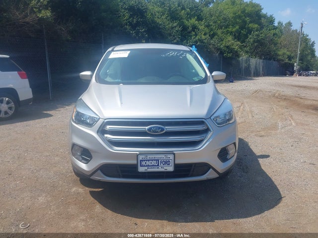 1FMCU9G9XHUD85710 Ford 2017