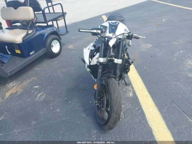 2025 TRIUMPH MOTORCYCLE DAYTONA SMTL23UF5STBT9151 Photo 4