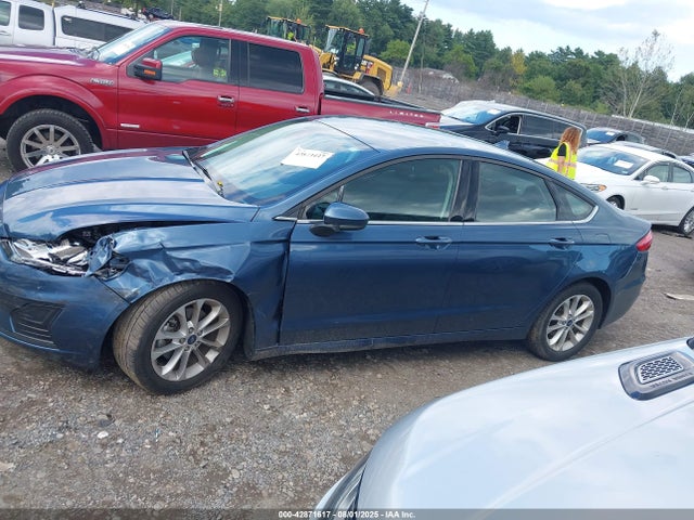 Ford 2019 2019 3FA6P0HD3KR156989 Image 14