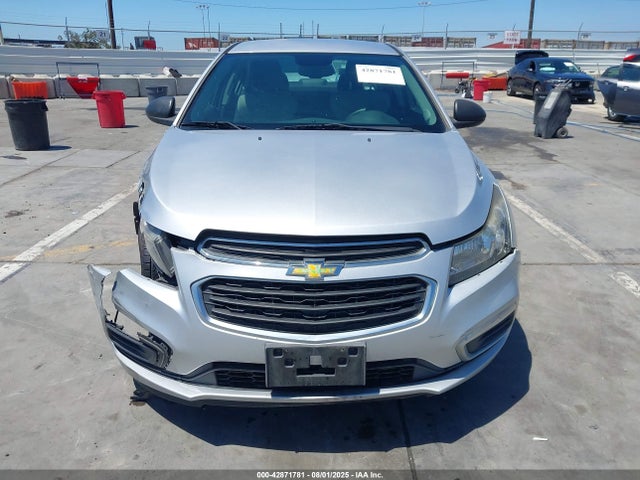 1G1PA5SG9F7227179 Chevrolet lwe