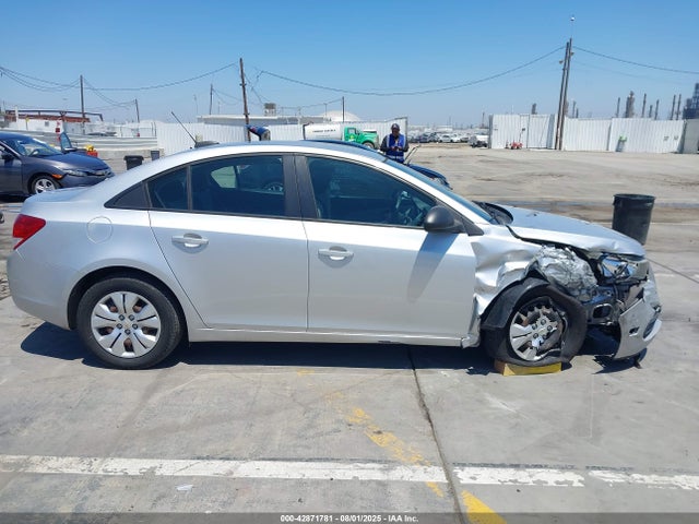 1G1PA5SG9F7227179 Chevrolet lwe