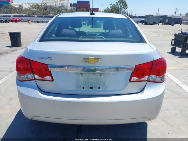 1G1PA5SG9F7227179 Chevrolet lwe