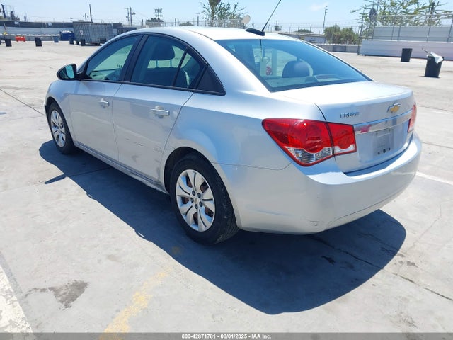 1G1PA5SG9F7227179 Chevrolet lwe