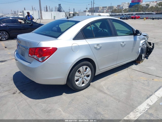 1G1PA5SG9F7227179 Chevrolet lwe