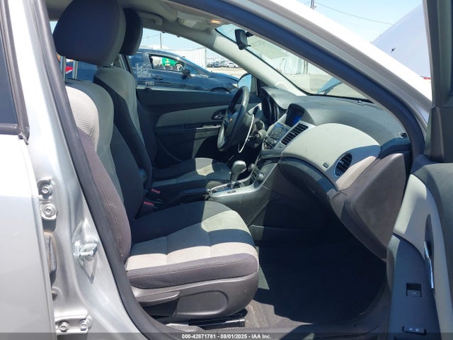 1G1PA5SG9F7227179 Chevrolet lwe