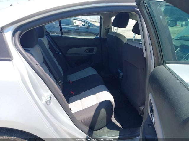 1G1PA5SG9F7227179 Chevrolet lwe